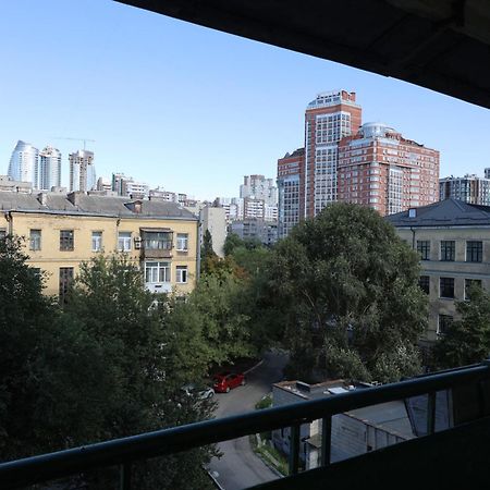 Квартира По Улице Большая Васильковская, 129 Kyiv Exterior photo