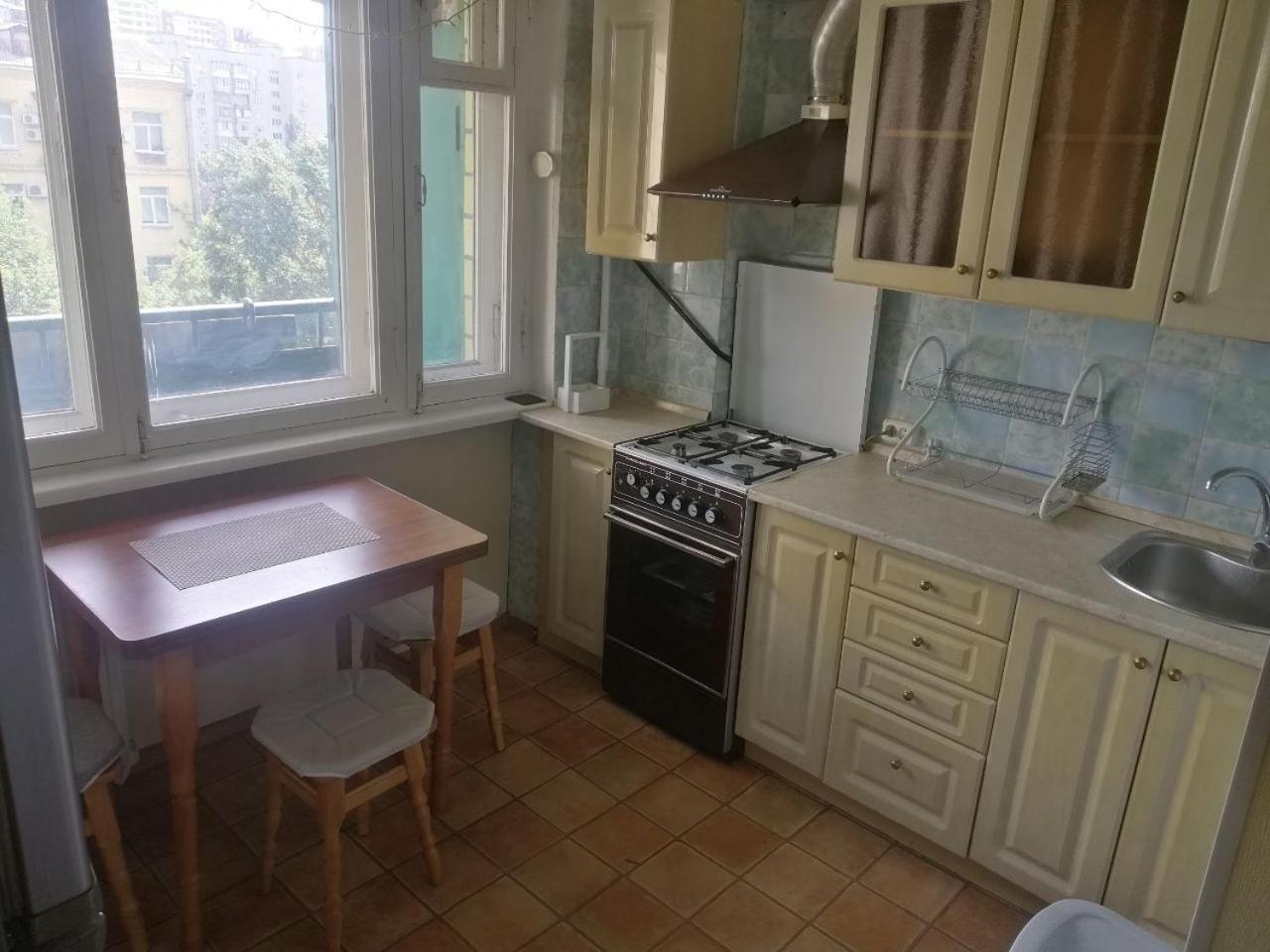 Квартира По Улице Большая Васильковская, 129 Kyiv Exterior photo