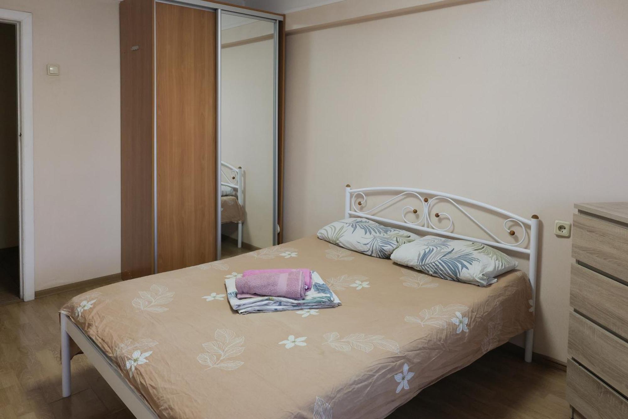 Квартира По Улице Большая Васильковская, 129 Kyiv Exterior photo