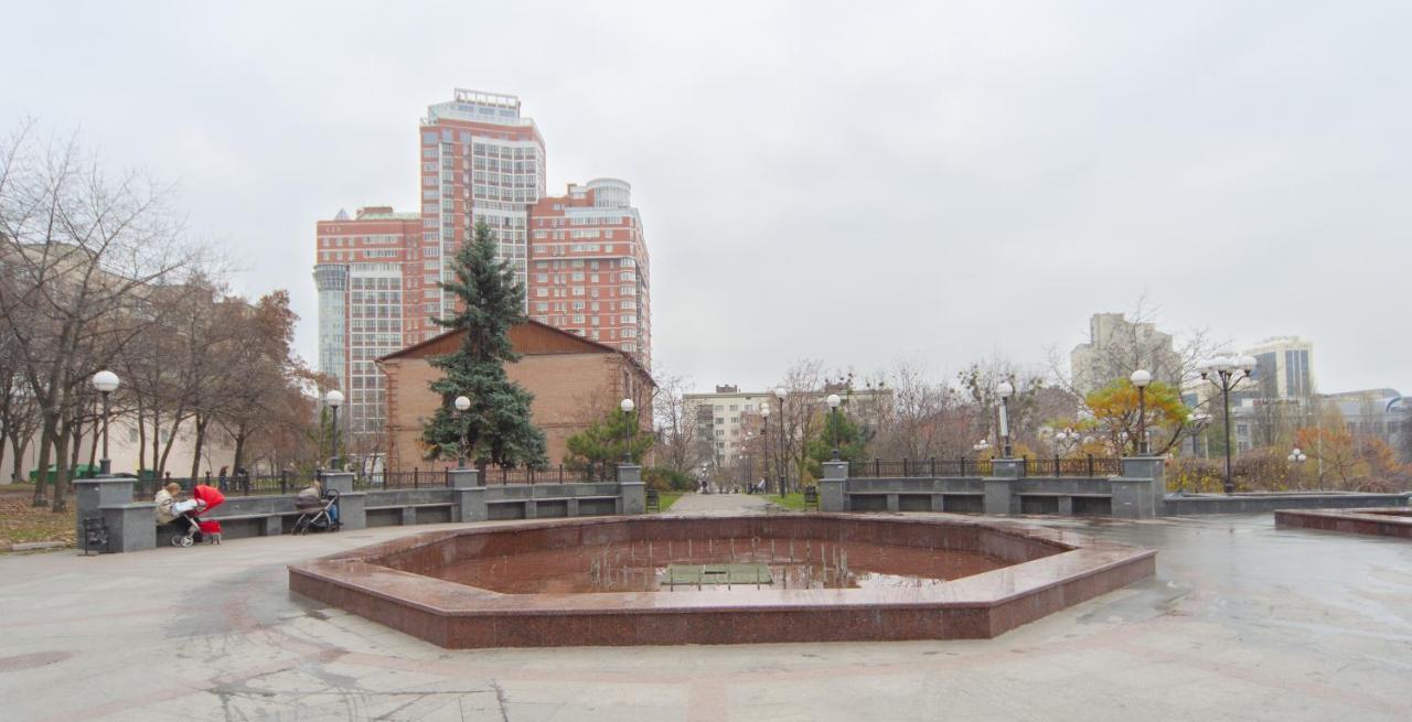 Квартира По Улице Большая Васильковская, 129 Kyiv Exterior photo